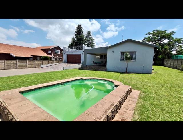3 BEDROOM HOUSE FOR SALE IN VAAL MARINA